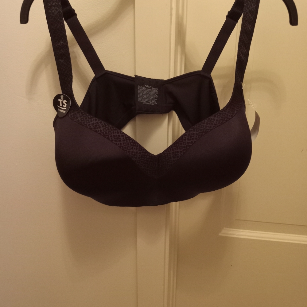 NEW PLAYTEX BRA. 44 D